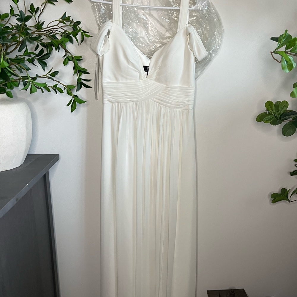 Lulus Long White Maxi Dress split sleeve size medium